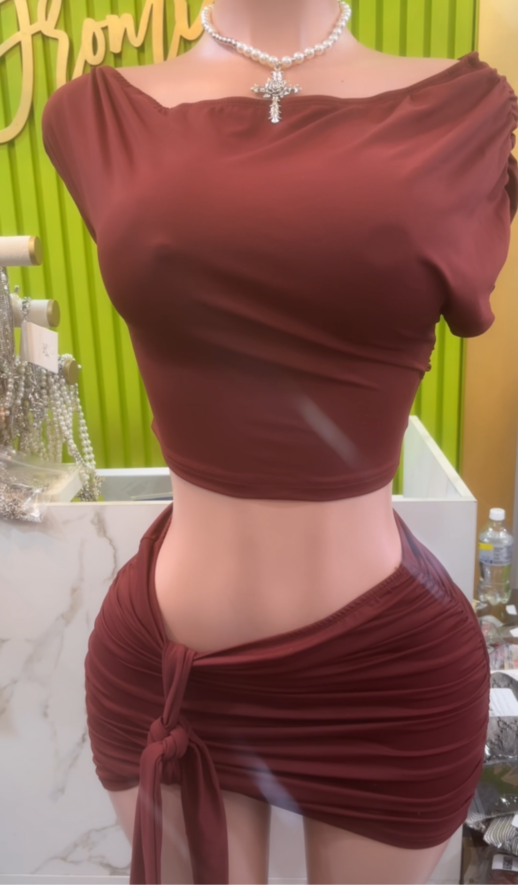 Liz - set